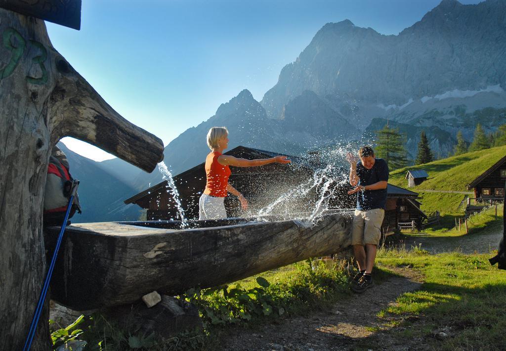 Bio-Holzhaus Und Landhaus Heimat Ramsau am Dachstein Buitenkant foto